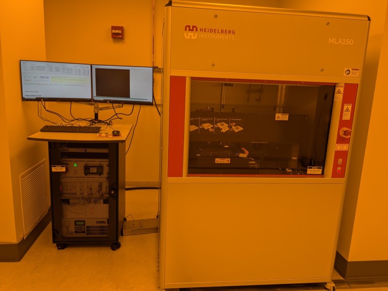 machine in lab\
